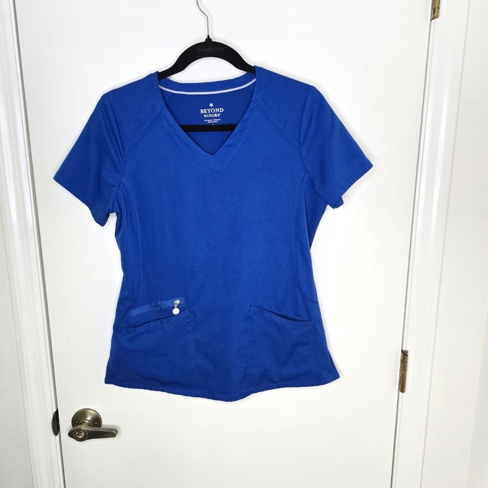 Beyond Scrubs Women’s V-Neck Short Sleeve Medical Top in Royal Blue